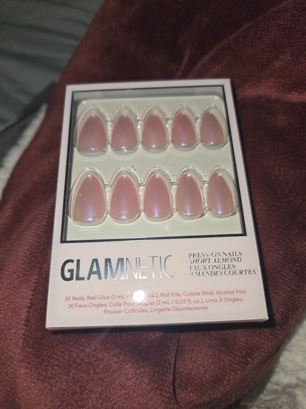 GLAMNETIC Short Almond Press-On Nails in Light Pink